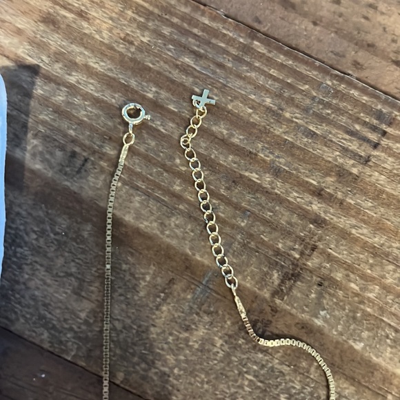 Livie Kaia Coin Necklace - Picture 6 of 7